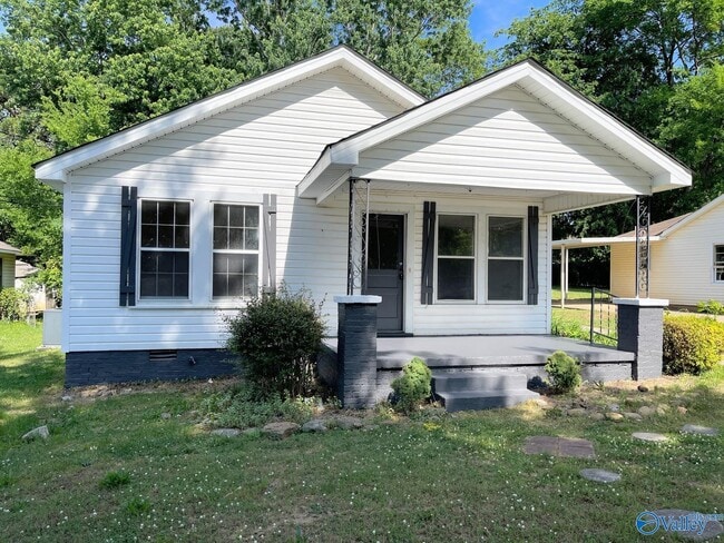 Building Photo - 2508 Virginia Blvd NW Rental