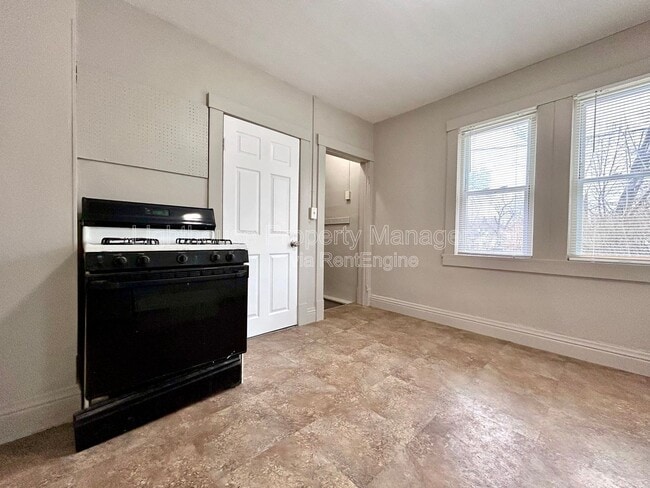 Photo - 1126 Holt St