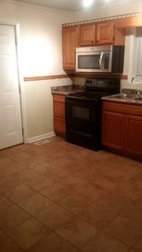 Photo - 743 Chestnut Ave