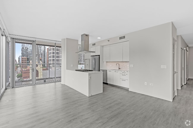 Building Photo - 13 E Huron St Rental