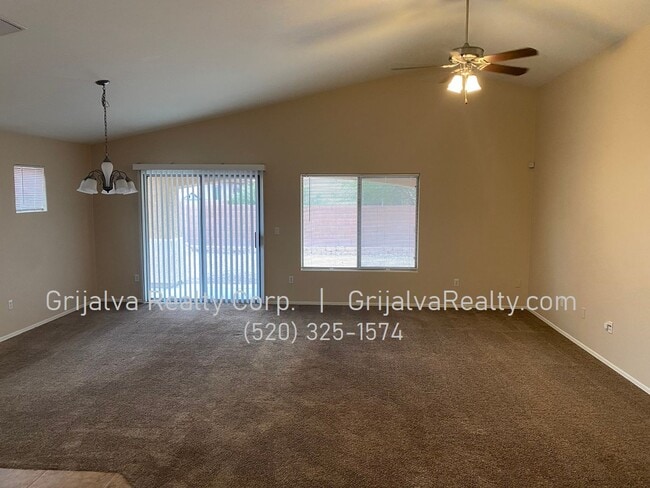 Photo - Lovely 3 BD, 2 BA Lennar House for Rent  (Valencia/Alvernon)
