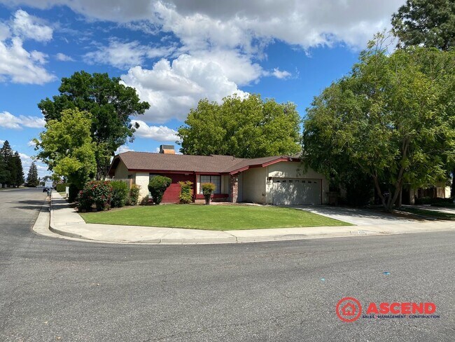 Photo - Beautiful 3 Bedroom Home Located in the So...