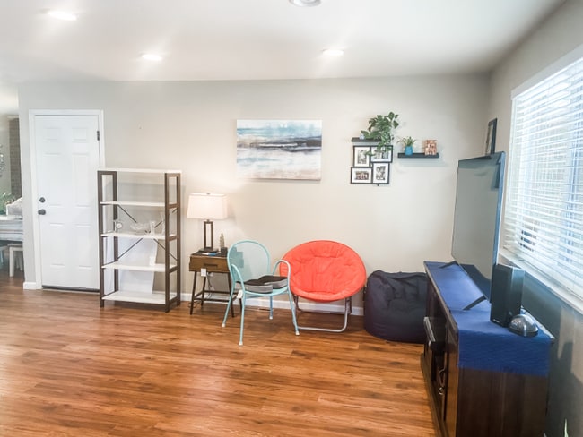 Photo - 4602 Simms St