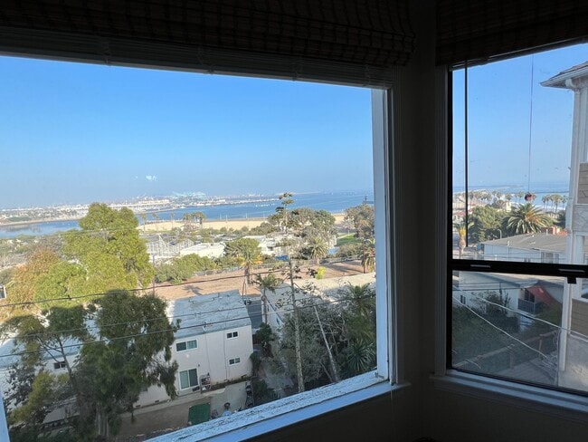 Photo - 3700 Bluff Pl Unidad 3702.5
