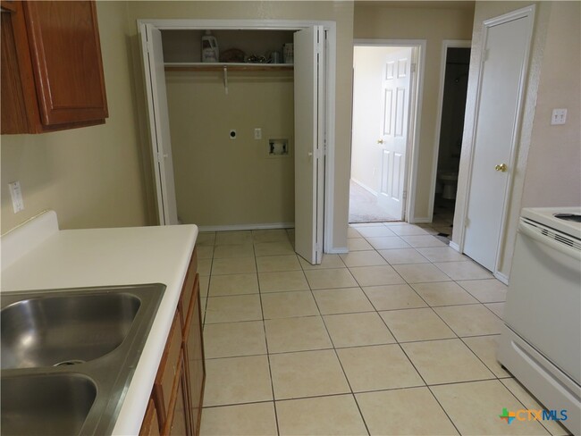 Photo - 1602 Benttree Dr Unidad A