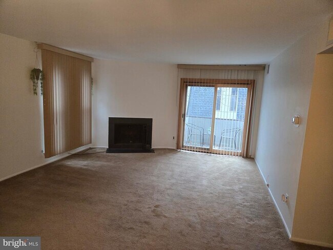 Photo - 25 S Church Rd Unit #036