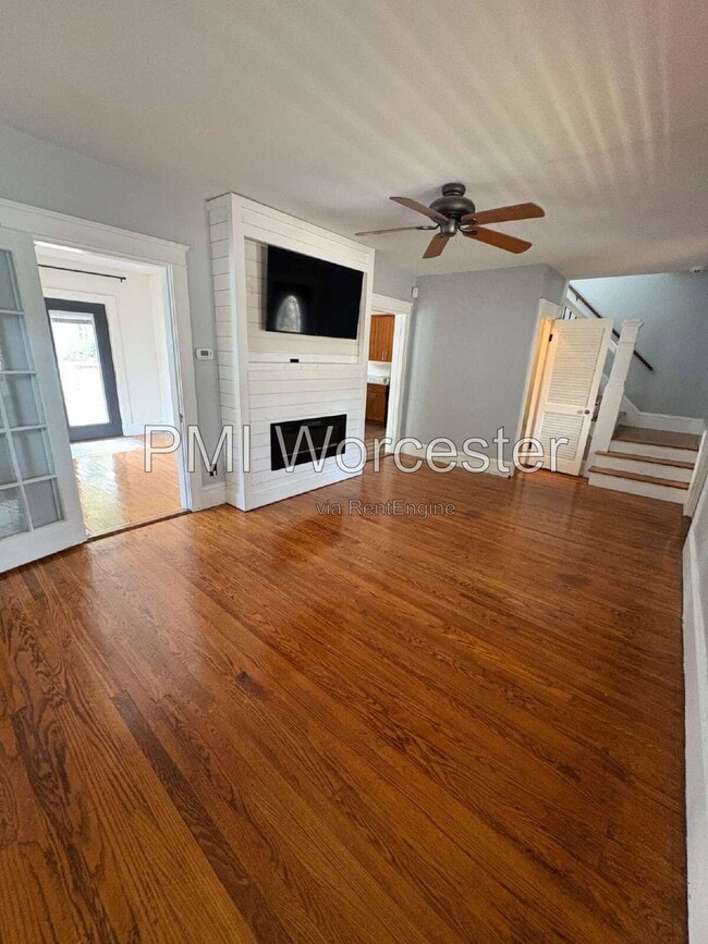 Photo - 465 Chandler St