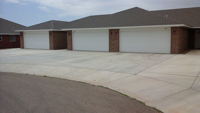 Photo - 120 Limestone Unit A