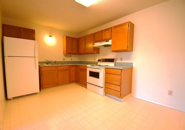 Photo - Top floor apartment! Close to MSU and downtown! Unidad 64