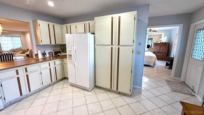 5242 Privet Pl Unit D