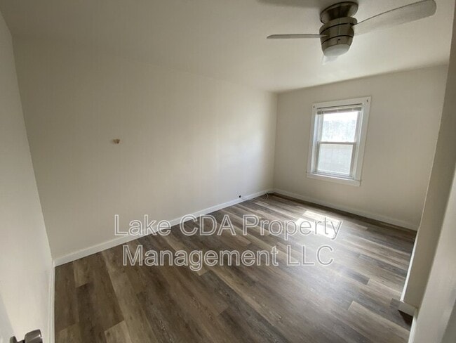 Photo - 1147 N 7th St