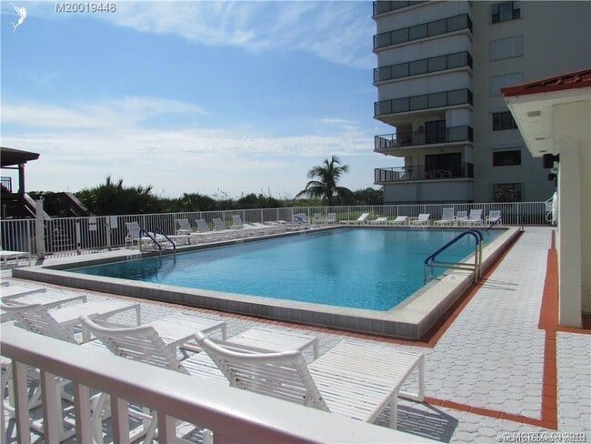 Building Photo - 9400 S Ocean Dr Unit 608B Rental