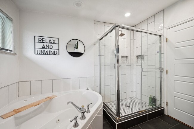 Photo - 5944 S Milwaukee Way