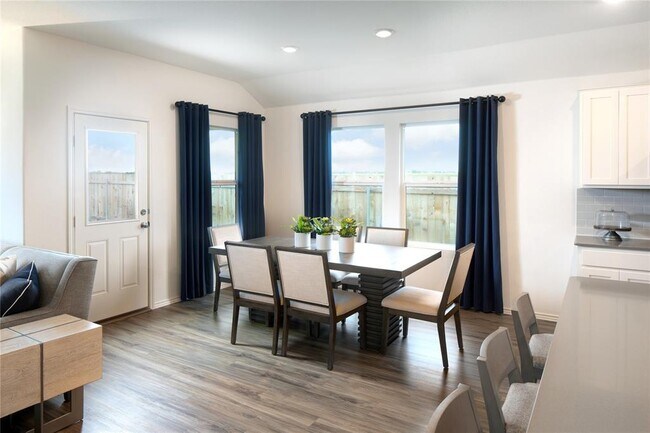 113 Sunrise Oak Cv