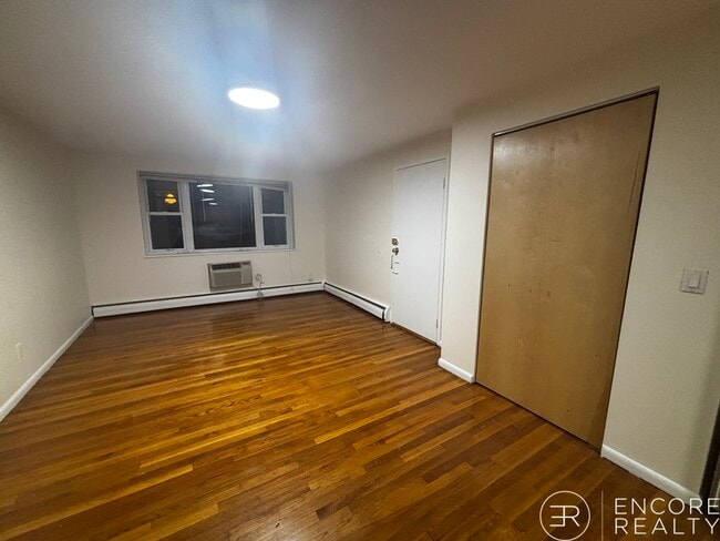 Photo - 110 Babcock St Unidad 21