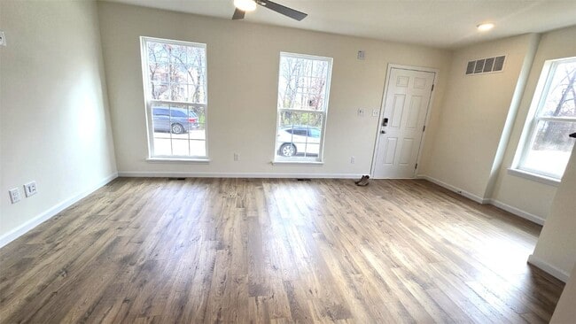 Photo - 431 Sunset Hollow Drive