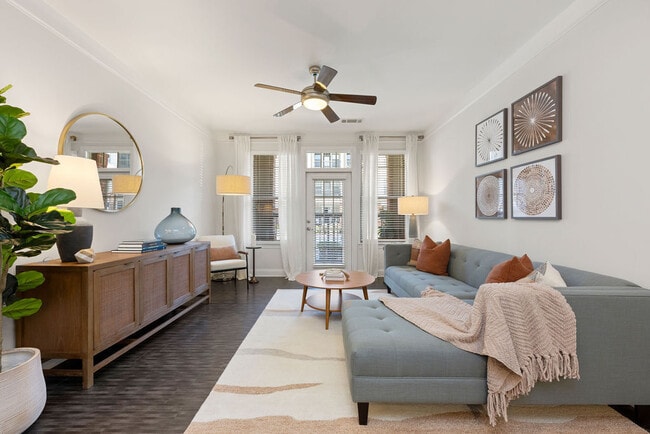 Building Photo - Fountains Matthews