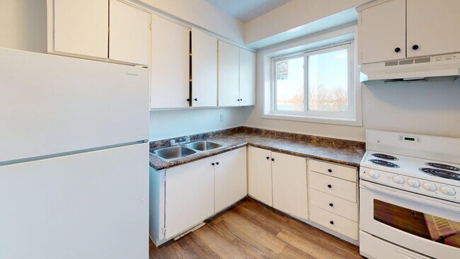 Photo - Riverview Apartments