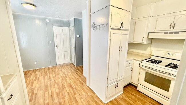 Photo - 3544 W 15th St