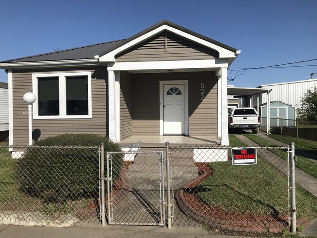 Building Photo - 522 Farrar Ave Rental