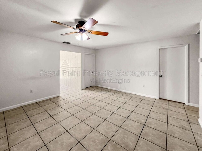 Photo - 2706 Owen Ave S