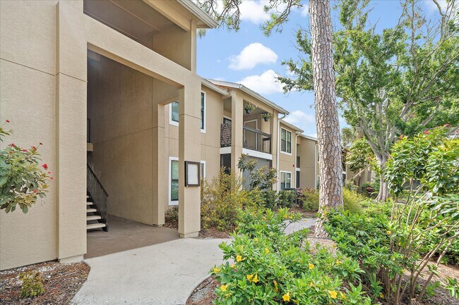 Building Photo - 4029 Crockers Lake Blvd Rental