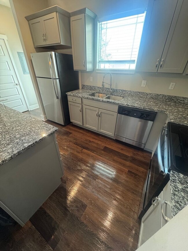 Photo - 4002 Currant Ct