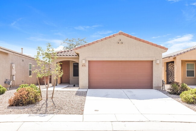 876 E Bottomlands Ln