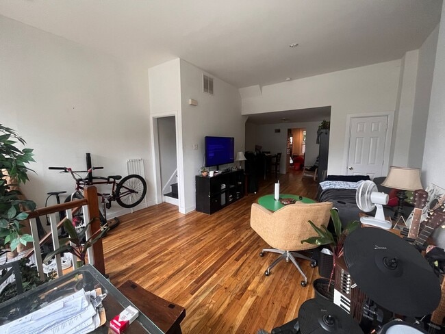 Photo - 2945 W Girard Ave House