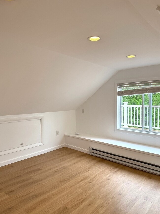 Photo - 23 Rendall Pl Unit 2