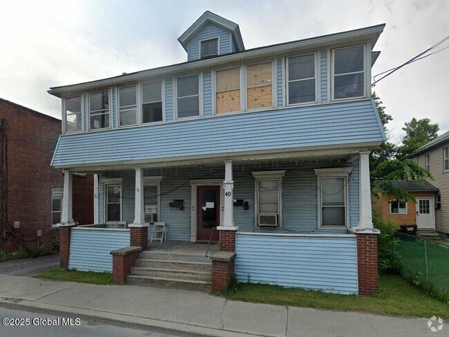 Building Photo - 40 Main St Unit 4 Rental
