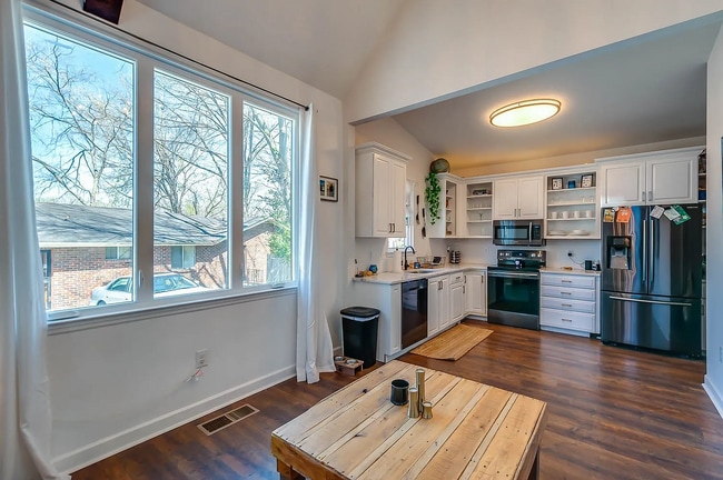 Photo - 1712 Dr DB Todd Jr Blvd