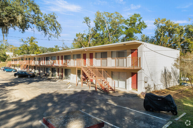 Building Photo - Capitol Village Rental