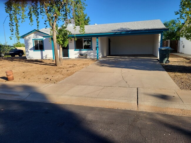 Building Photo - 3428 E Janice Wy