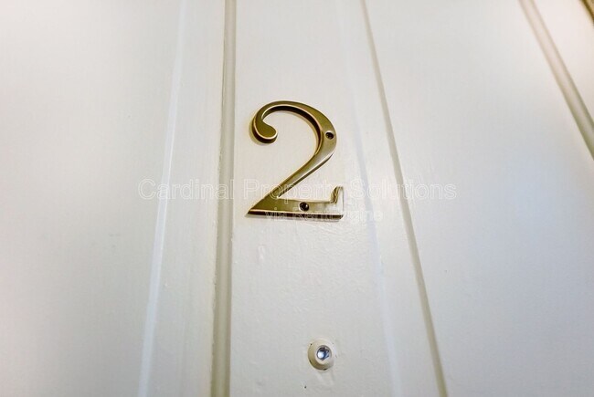 Photo - 2114 Kemper Ln Unit 2