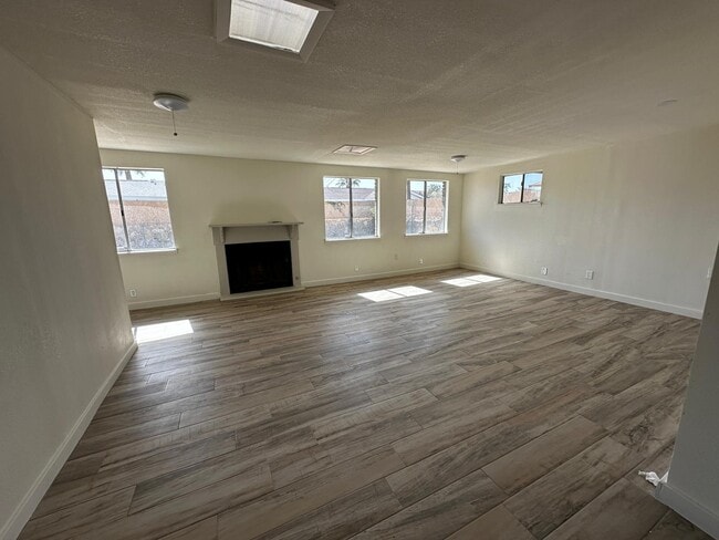 Photo - 1405 Prairie Dr