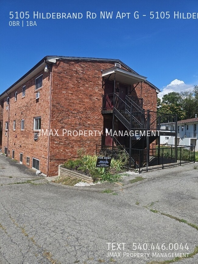 Building Photo - 5105 Hildebrand Rd NW Unit 5105 Hildebrand G