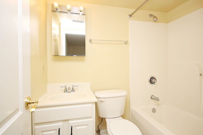 Photo - Pet-Friendly Villas at Southern Ridge Apartment Unit F