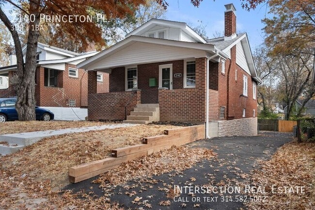 Building Photo - 2140 Princeton Pl