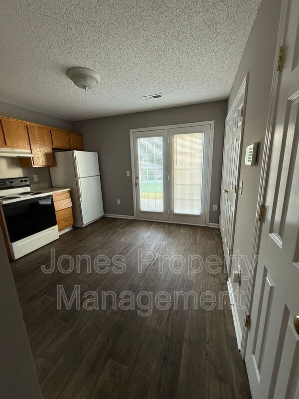 Photo - 508 Jackson Park Rd