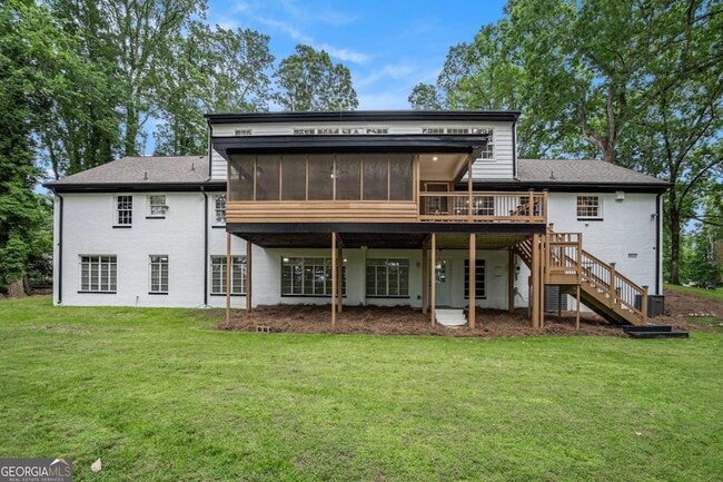 Photo - 788 Sherwood Rd N W