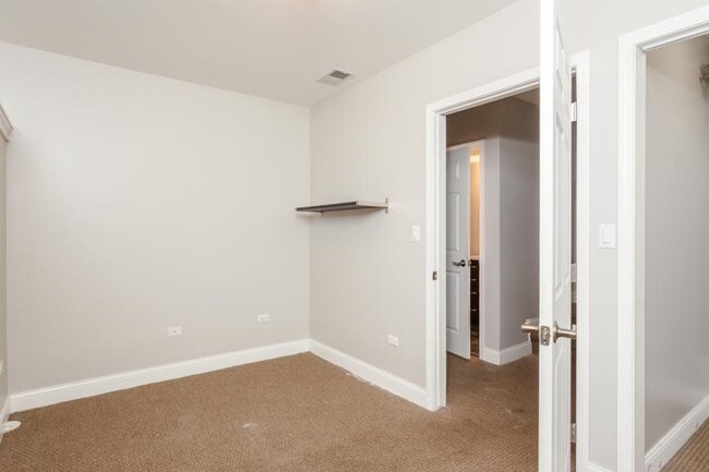 Photo - 3 bedroom in Chicago IL 60642