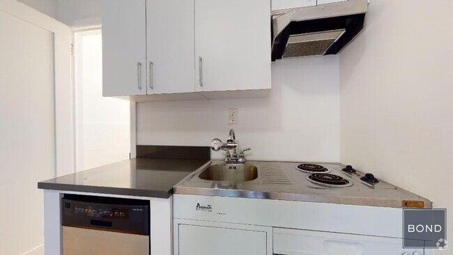 Building Photo - 49 W 11th St Unit 1 Rental