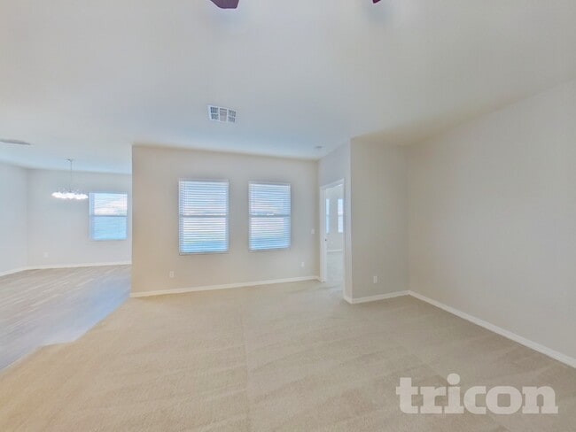 Photo - 37334 W Capri Ave