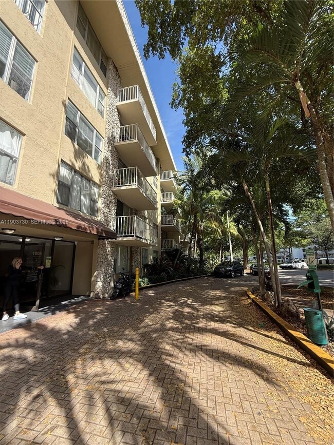 Building Photo - 1805 Sans Souci Blvd Unit 506