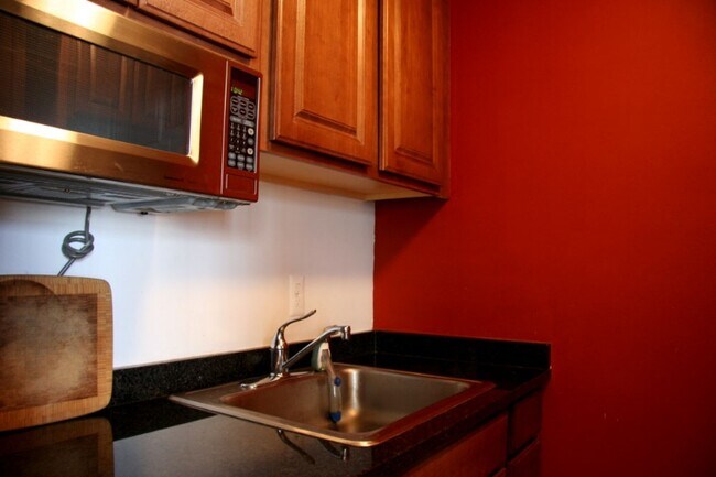 Photo - 15 E Kirby St Unit 806
