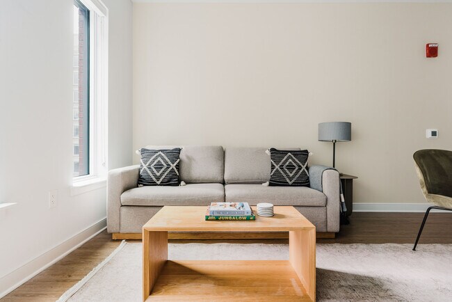 Photo - 455 I St NW Unidad FL5-ID1210