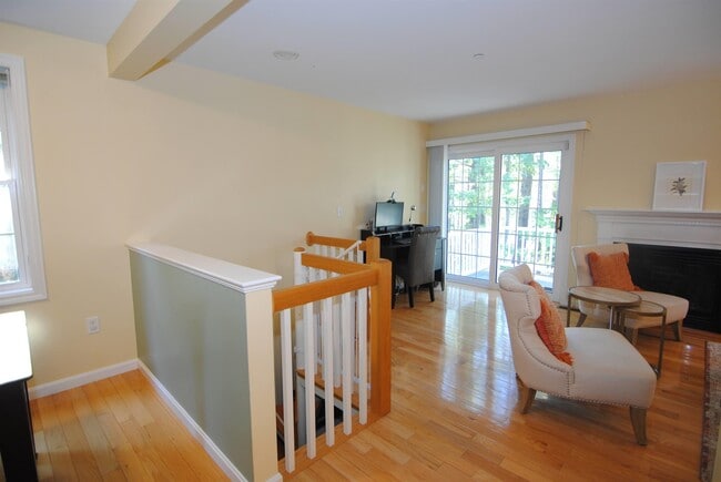 Photo - 81 Barrington Ave