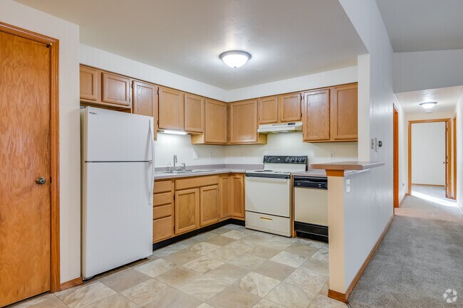 2BR, 2BA - 1,000SF - Kitchen