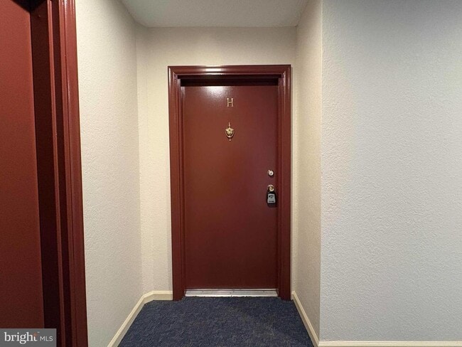 Building Photo - 12212 Eagles Nest Ct Unit H